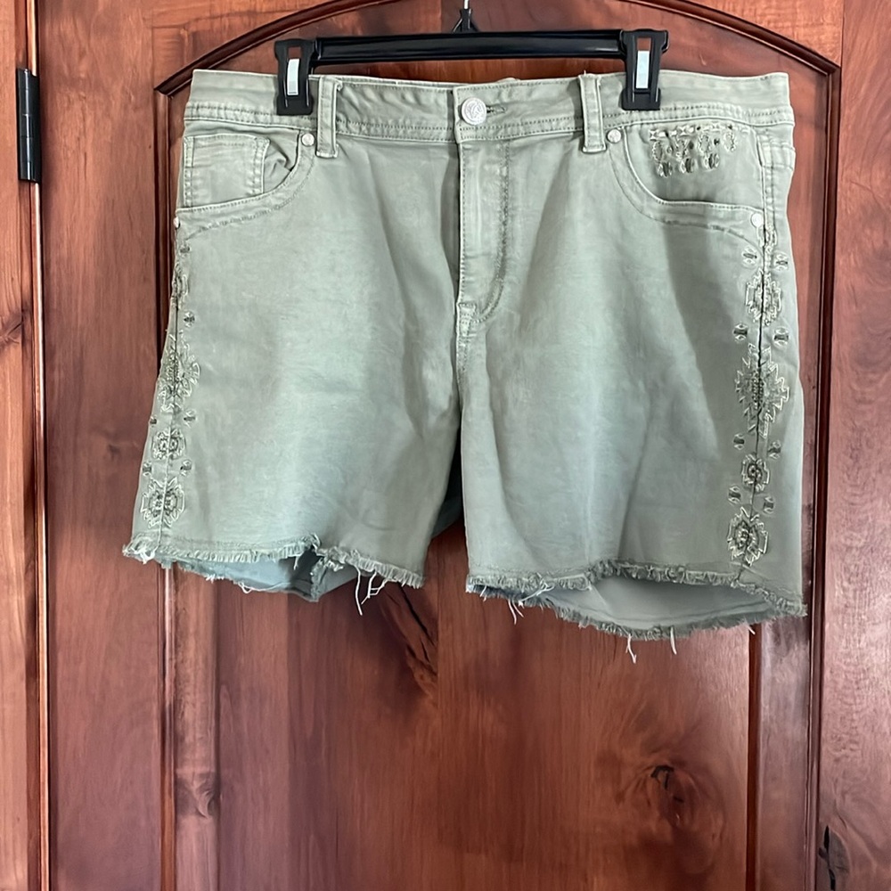 Women’s shorts